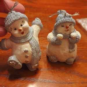 Set of 2 Snow Buddies ornaments